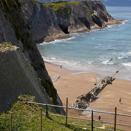 & Talasoterapia Zelai 수마이아