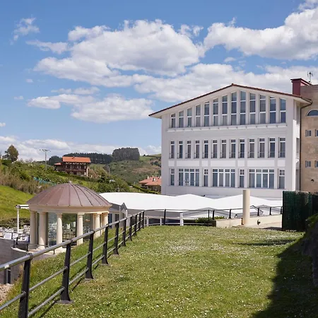 Hotel & Talasoterapia Zelai *