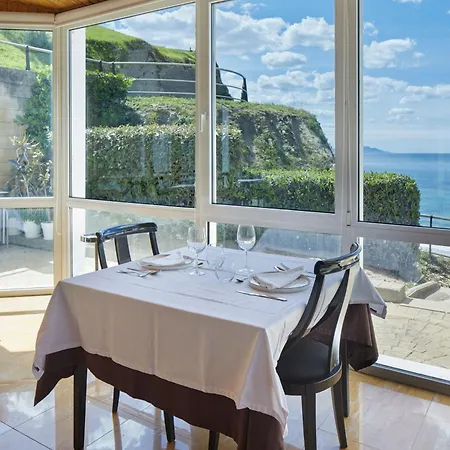 & Talasoterapia Zelai *