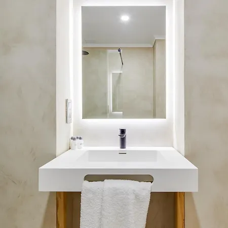 Hotel & Talasoterapia Zelai