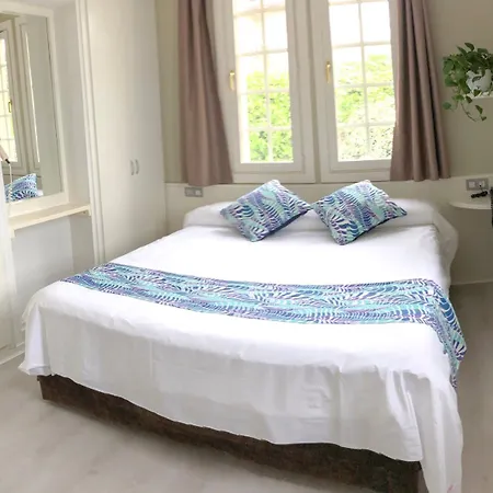 & Talasoterapia Zelai Otel